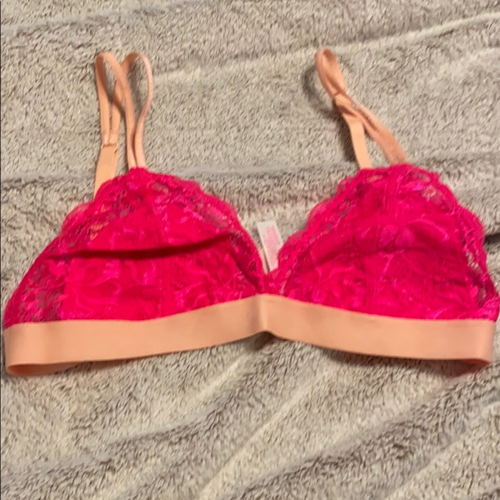 PINK lace triangle bralette. Size M